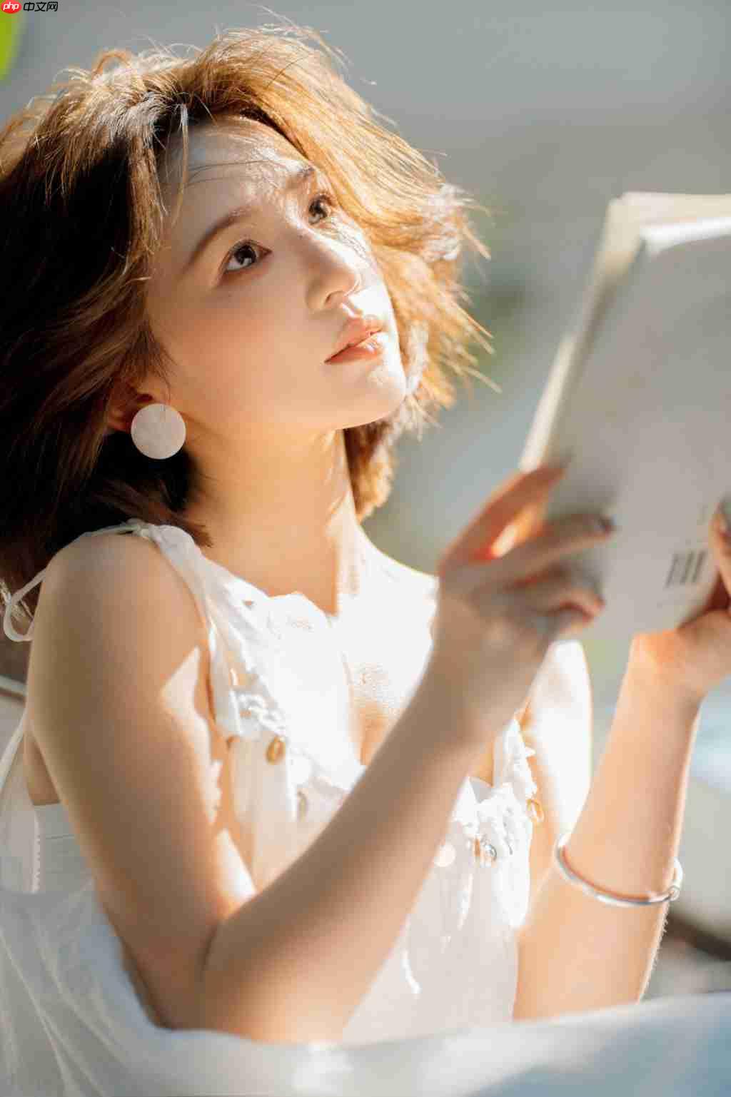  老蛙首款大光圈定焦自动对焦镜头 老蛙 AF FF 200mm F2.0 C-Dreamer 镜头评测 