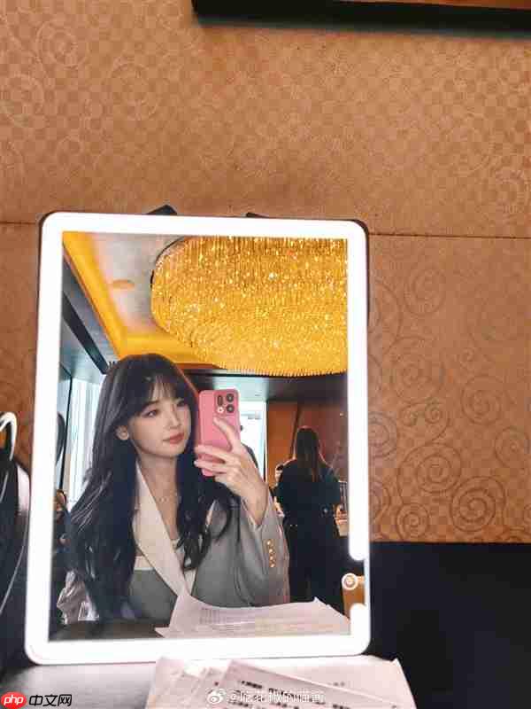 王冰冰用OPPO Find X9自拍：网友称赞好美