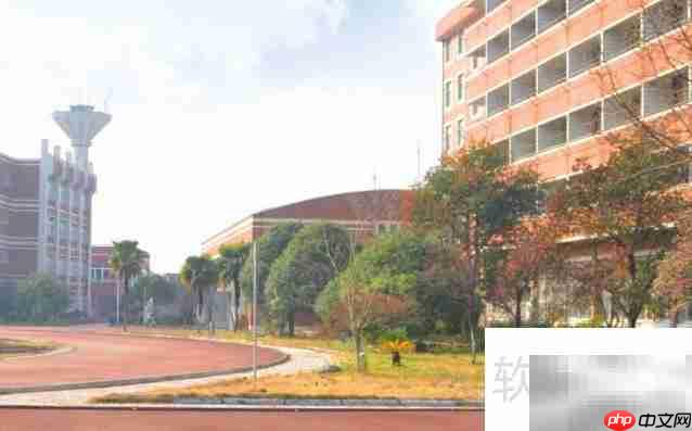 仙林湖北部中学即金陵中学?