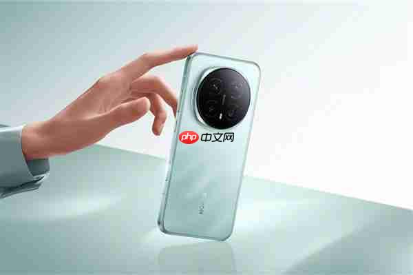 荣耀Magic8 Pro和友商夜景实拍对比：谁是夜神 一目了然