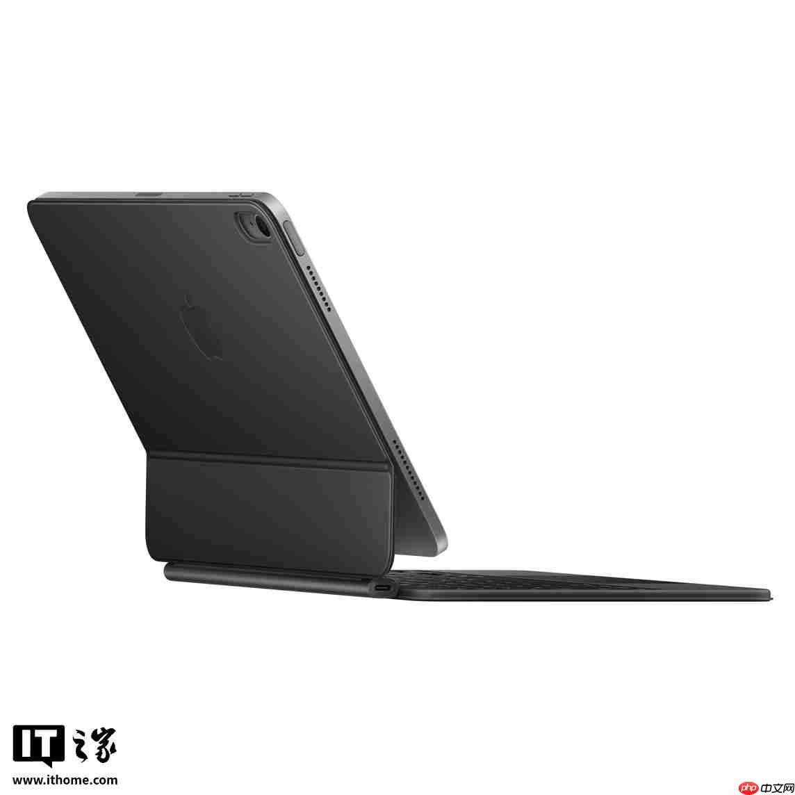 苹果推出黑色款 iPad Air 专用妙控键盘,2199 元起