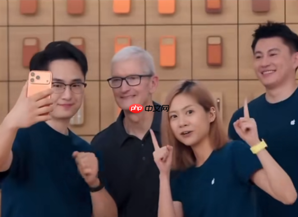 库克亲自直播带货!iPhone Air国行版今日预售:国内首款eSIM手机 7999元起