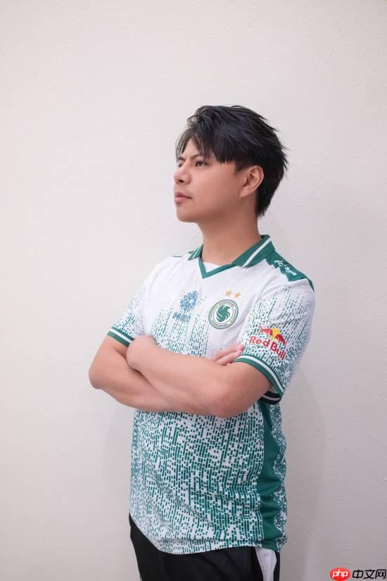 曾卓君加盟Falcons登贴吧热搜！玩家纷纷送祝福！