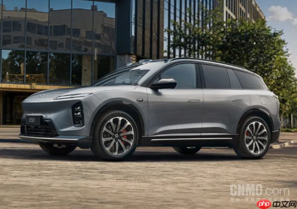 蔚来ES6将迎来30万台交付里程碑!推出百万礼遇活动