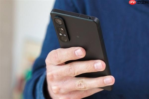 索尼下代Xperia旗舰手机首度现身！共三种型号