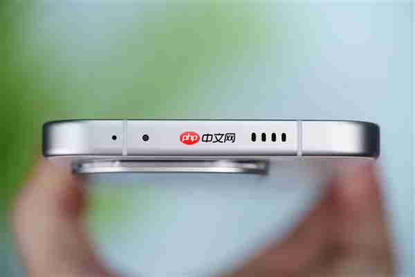 首发2K三星珠峰屏 一眼通透！iQOO 15图赏