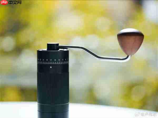 卢伟冰晒出REDMI K90邀请函:低因咖啡+手摇磨豆机 非常有意思