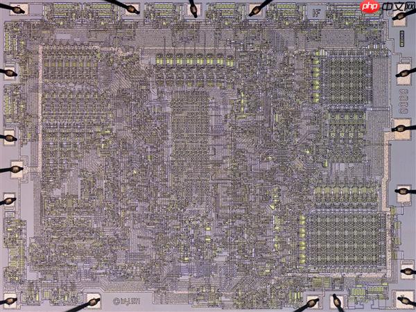 极客的浪漫：Intel传奇i8008史上最清晰图像！216张显微照片合成