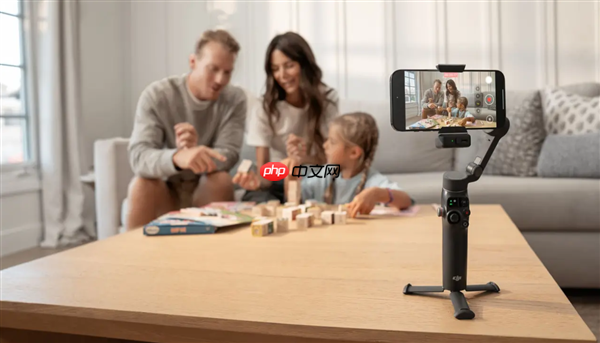 898元!大疆发布Osmo Mobile 8手机云台:原生跟拍、10小时续航