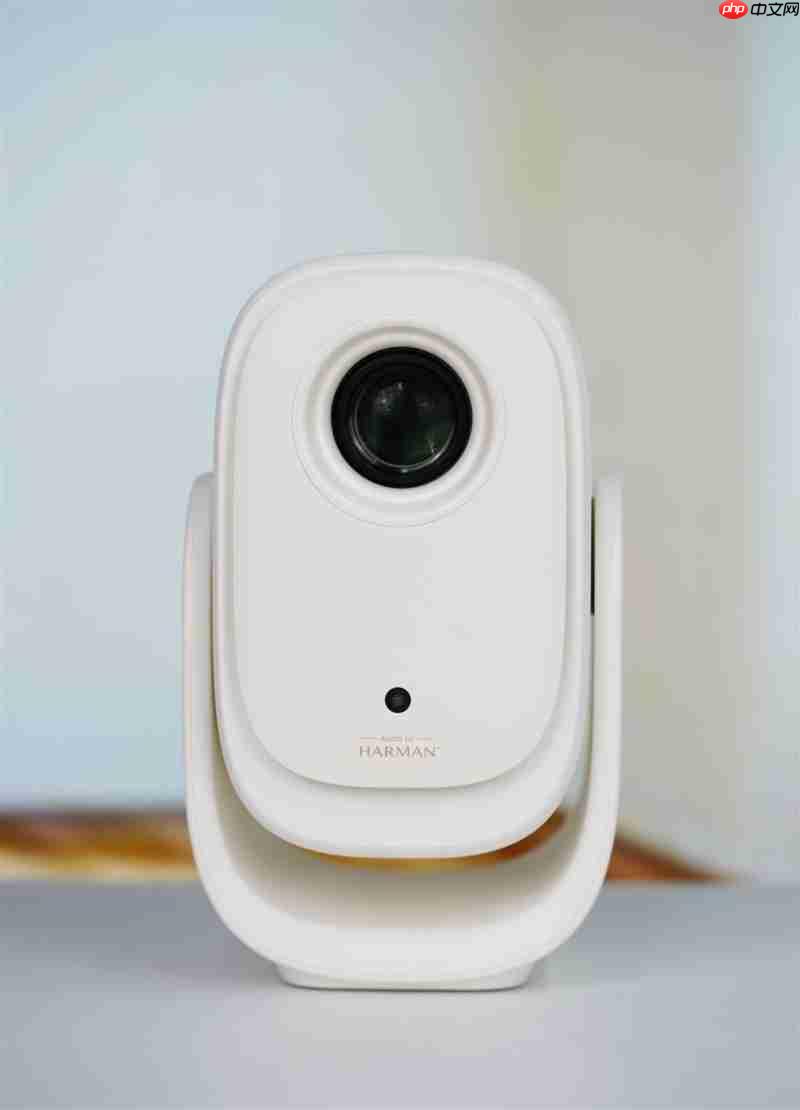 百元级哈曼联名投影仪!哈趣Q1 Pro评测 370 CVIA流明,宿舍适用