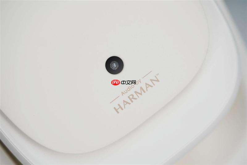 百元级哈曼联名投影仪！哈趣Q1 Pro评测 370 CVIA流明，宿舍适用