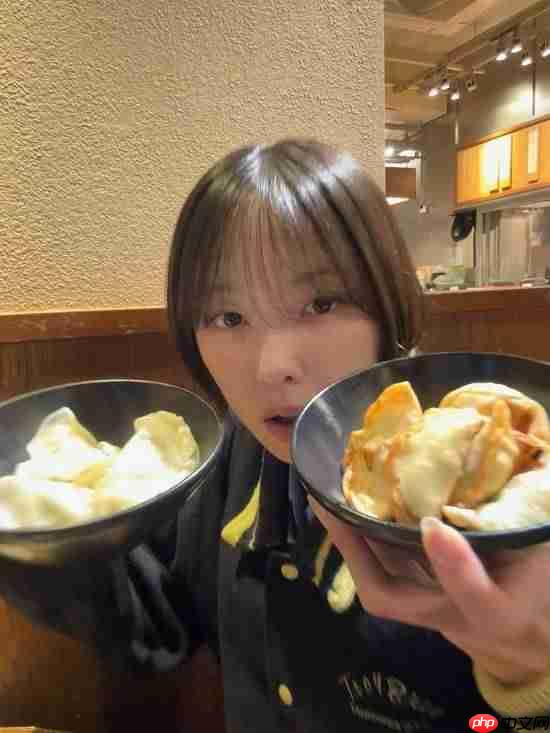 《寂静岭f》女主晒出新美照！优雅从容又俏皮十足