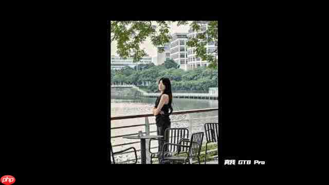 当“街拍哲学”遇见“手机旗舰”——真我 GT8 Pro 深度评测