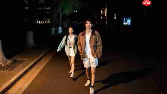 性转题材!全新真人视觉小说上线!一觉醒来宅男变美女