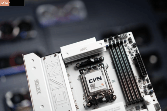 旗舰规格,纯白美学!七彩虹首款X870E主板正式开售