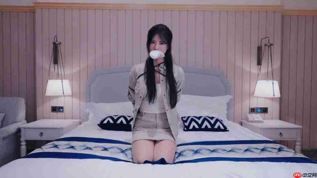 国产真人互动影游《炽澜号》发售 性感美女被捆绑