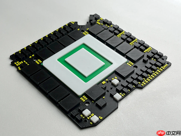 有人做了个RTX 5090公版PCB杯垫！还原度100％