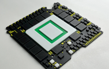 有人做了个RTX 5090公版PCB杯垫!还原度100%