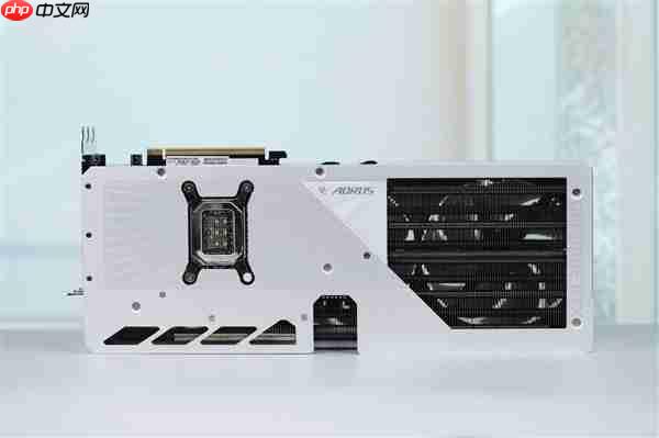 精美纯白设计!技嘉AUROS RTX 5080 MASTER ICE显卡图赏