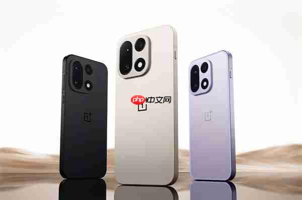 全球首发165Hz高分高刷屏 一加15发布:3999元起