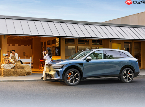 焕新版极氪7X今日上市 零百仅2.98秒 续航超800km