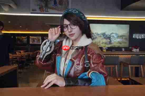 《怪物猎人：荒野》阿尔玛COS：眼镜看板娘是谁爱了？