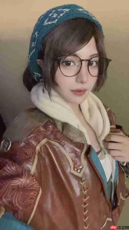 《怪物猎人：荒野》阿尔玛COS：眼镜看板娘是谁爱了？