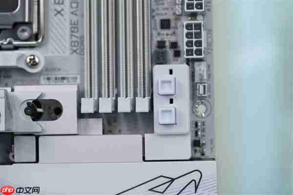 支持DDR5-9000!技嘉X870E AORUS X3D主板图赏