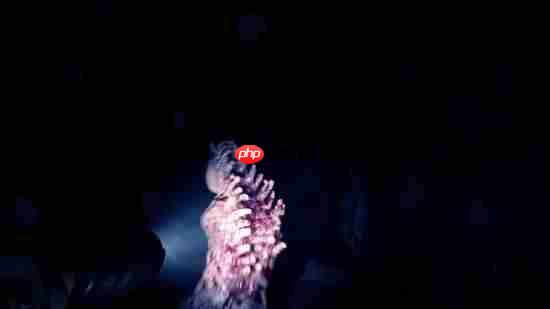 《森林之子》新史低来了!特别好评恐怖生存游戏