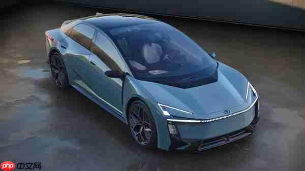 丰田玩激进 买菜车超进化!全新卡罗拉概念车首发