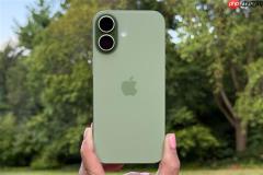 iPhone 17没涨价的原因揭开：苹果控制住了屏幕成本