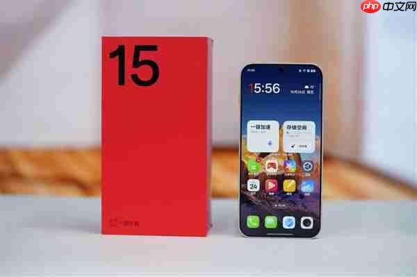 行业第一块165Hz高刷高分屏!一加15图赏