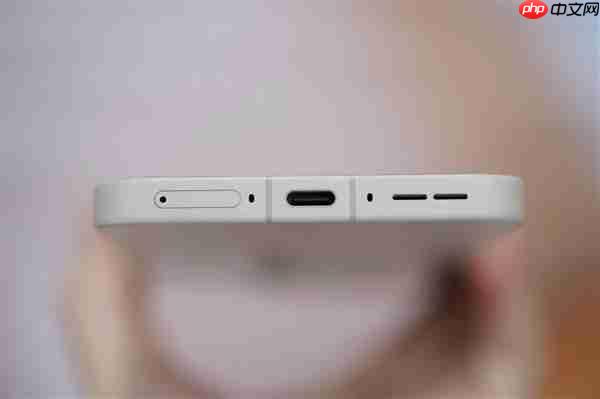 行业第一块165Hz高刷高分屏!一加15图赏