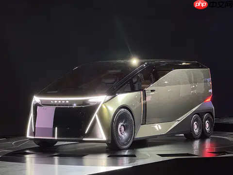 雷克萨斯LS概念车实车发布 六轮MPV造型+六座布局
