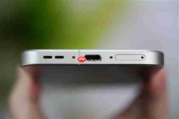 全球首发理光GR影像!真我GT8 Pro图赏