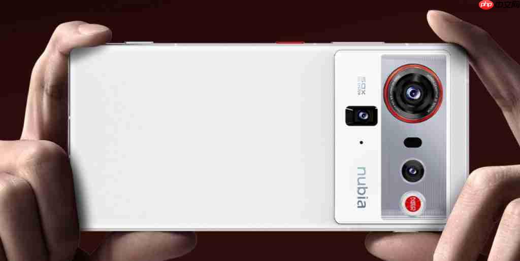 4999 元起,努比亚 Z80 Ultra 发布:1/1.55 型超广角 +35mm 主摄 + 真 · 全面屏