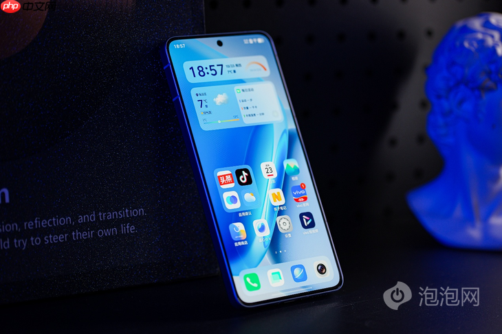 iQOO Neo11开售:2K屏+双芯性能怪兽,首销2599元起