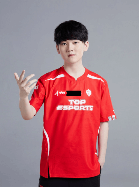 JackeyLove首次回应退役传闻:伤病确实有影响 但从没说过完全不打