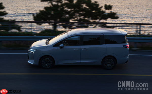 五菱星光730订单突破15000台!预售价7.68万元起