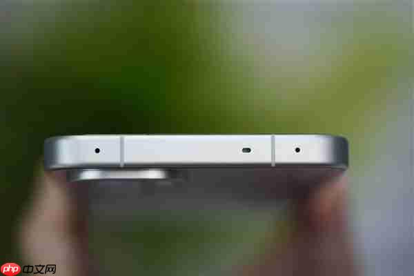 同档唯一165Hz超高刷直屏！一加Ace 6图赏