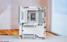 雪景房主机必看！技嘉电竞冰雕Z890 AORUS PRO ICE主板图赏