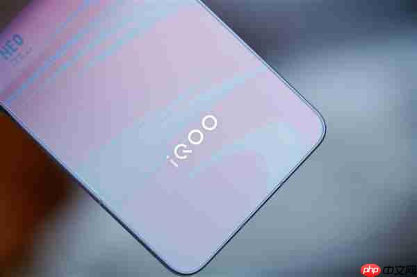 同档唯一2K LTPO屏!iQOO Neo11图赏