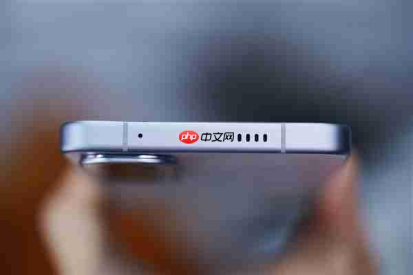 同档唯一2K LTPO屏!iQOO Neo11图赏