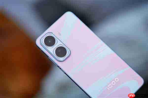 同档唯一2K LTPO屏!iQOO Neo11图赏