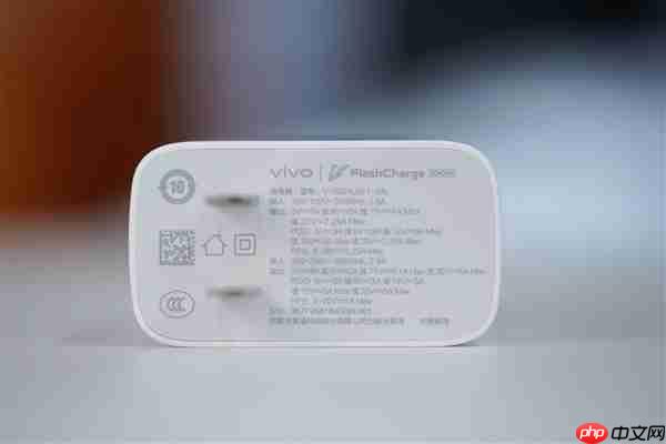 同档唯一2K LTPO屏!iQOO Neo11图赏