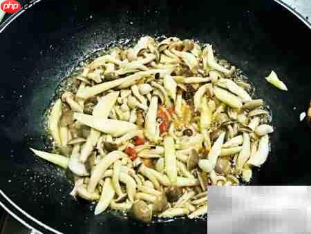 沙茶鸿禧菇做法详解