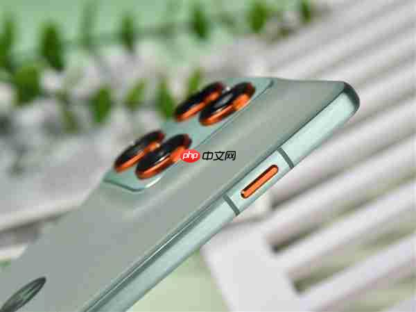 联想moto X70 Air上手:超薄机身+AI 轻薄手机标杆