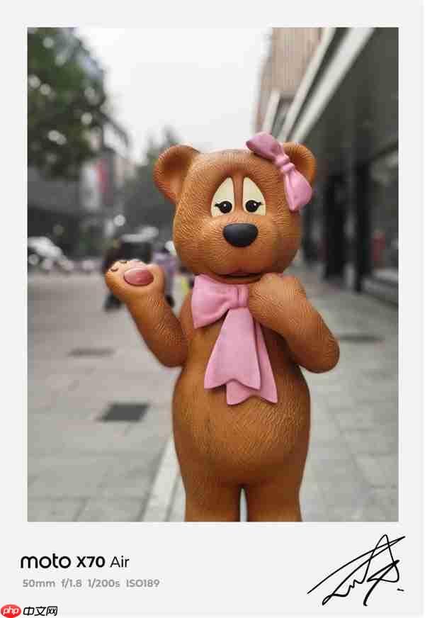 联想moto X70 Air上手:超薄机身+AI 轻薄手机标杆