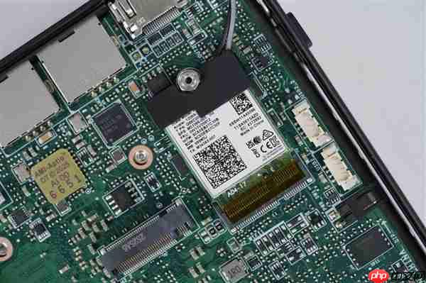 Ultra 7小钢炮!微星Cubi NUC AI迷你电脑图赏