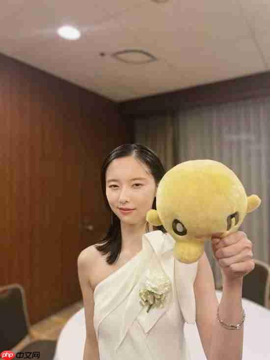 《寂静岭f》女主演员新美照 今晚又要直播啦!